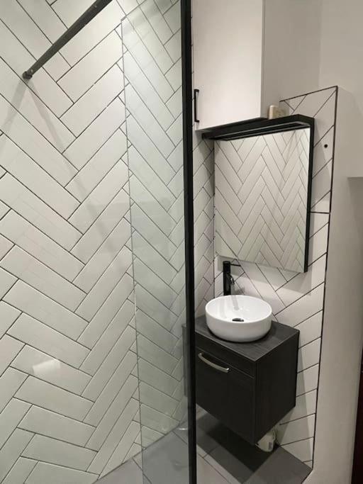 Apartamento Exposed Brick Flat Finsbury Park Londres